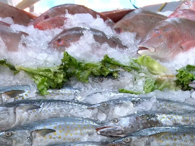Buenas ventas para vendedores de pescados y mariscos