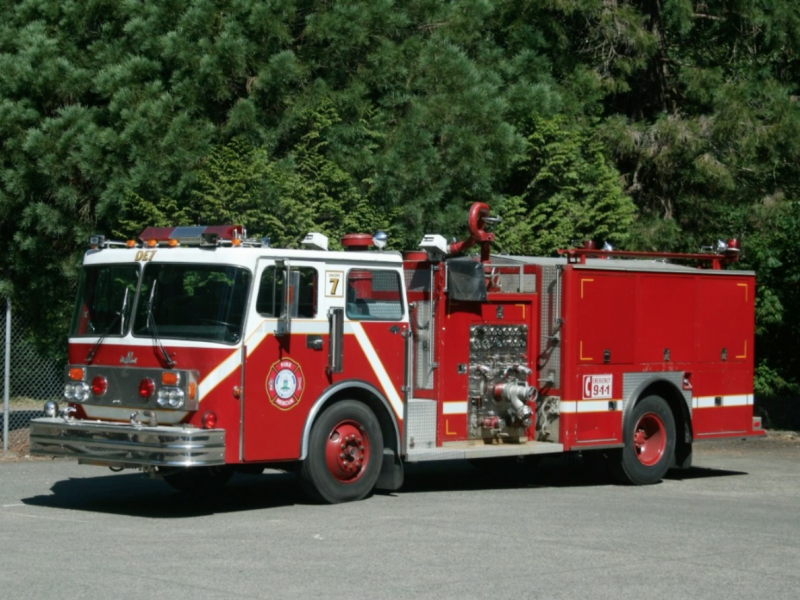Burocracia obstaculiza donación de camión de bomberos