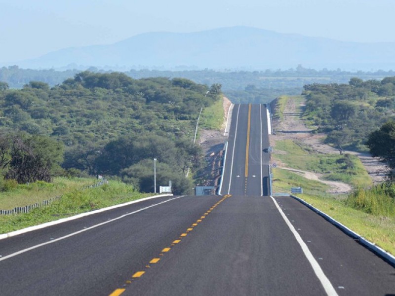 Busca gobierno de Oaxaca, proyecto carretero con recursos 100% federales