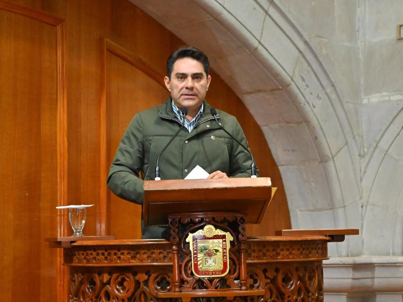 Busca iniciativa del Ejecutivo otorgar una hora de estacionamiento gratis en Edomex