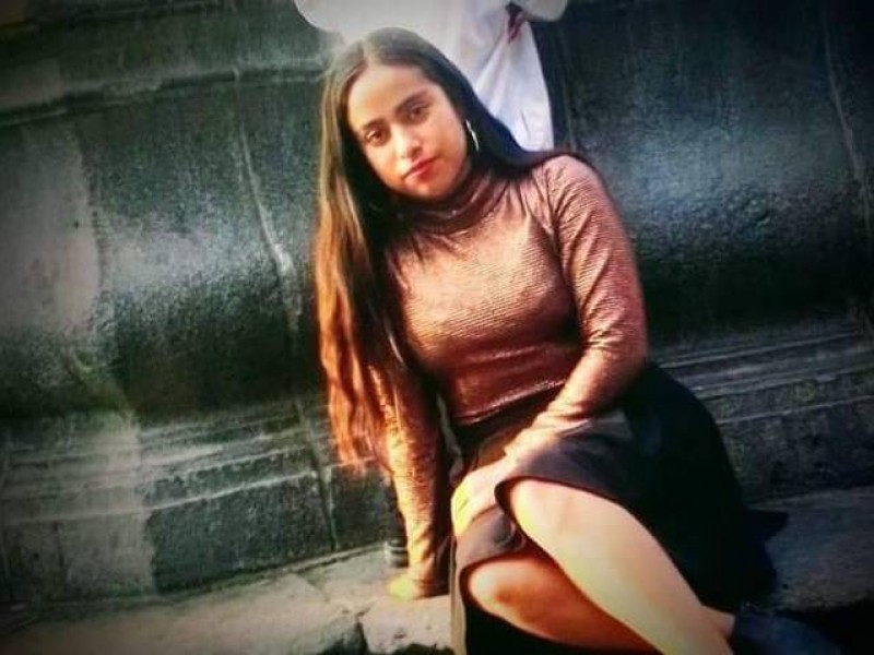 Buscan a Clara Rubí de 15 años, podría estar secuestrada