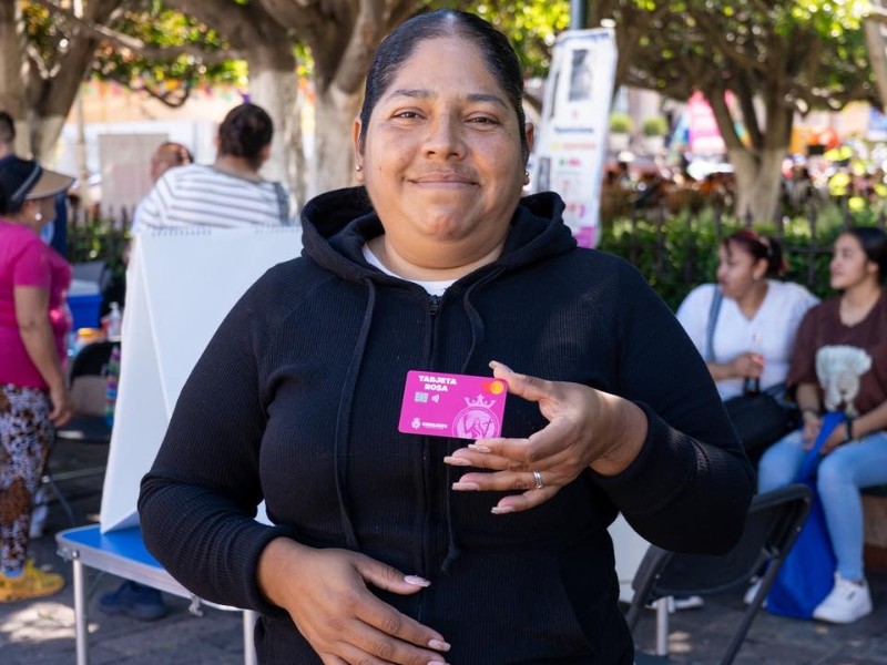 Buscan abatir necesidades básicas con el avance de la Tarjeta Rosa
