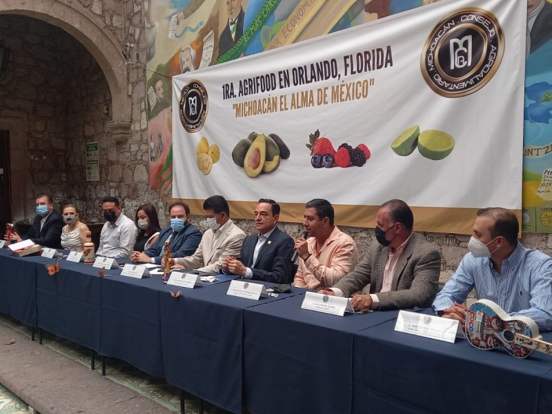 Buscan abrir cadena de supermercados con productos michoacanos en EUA