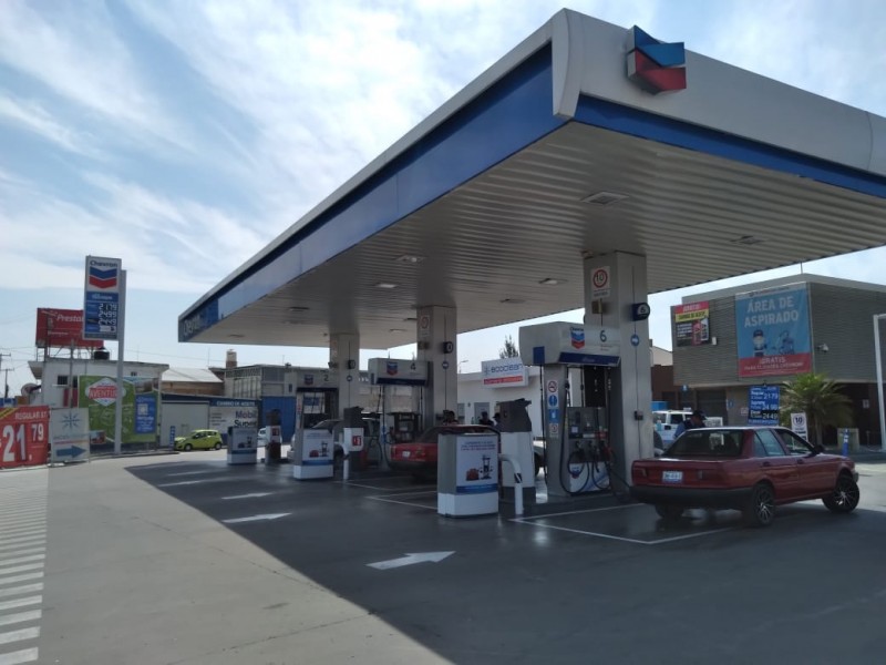 Buscan automovilistas la gasolina más barata en León