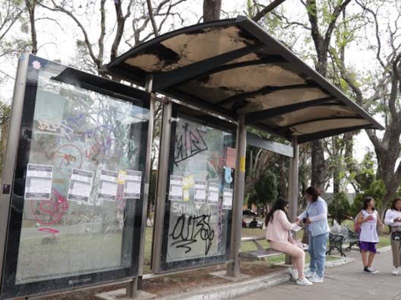 Buscan concesionar paraderos de Puebla Capital