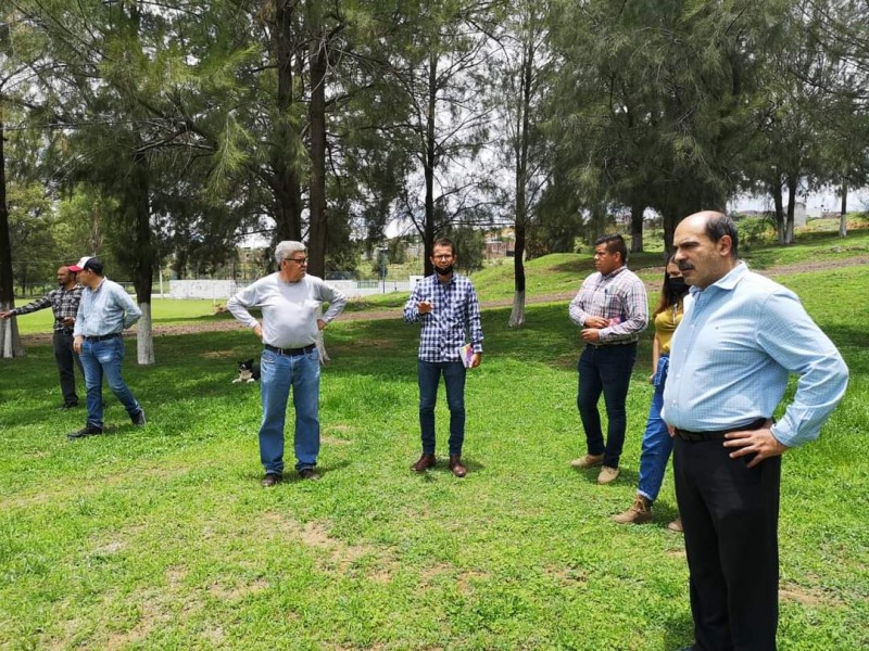 Buscan consolidar construcción de alberca semi olímpica en Tangancícuaro