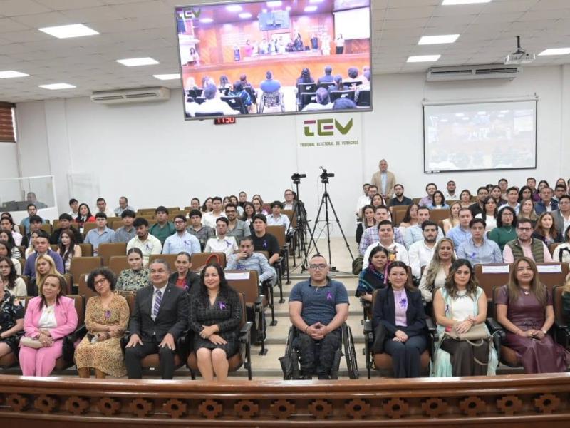 Buscan contratar a 25 trabajadores para las próximas elecciones en Veracruz
