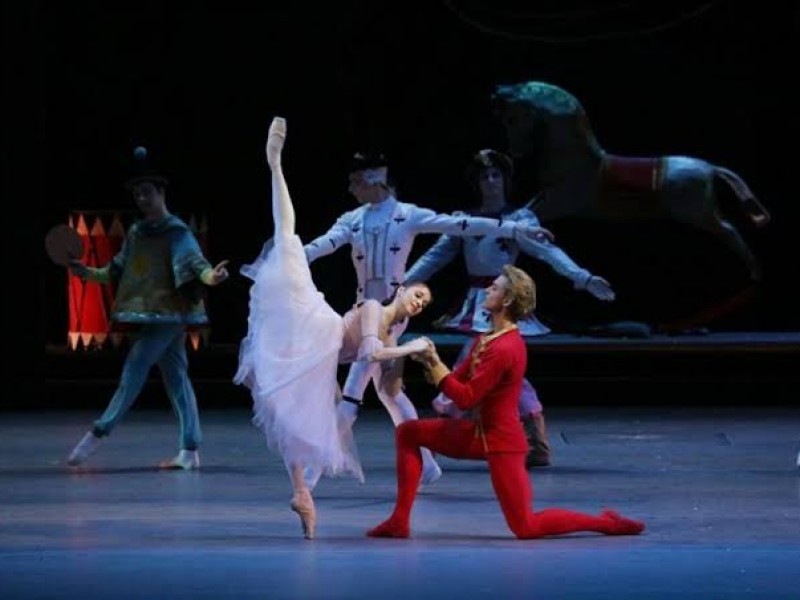 Buscan dar proyección a nuevos talentos del ballet clásico