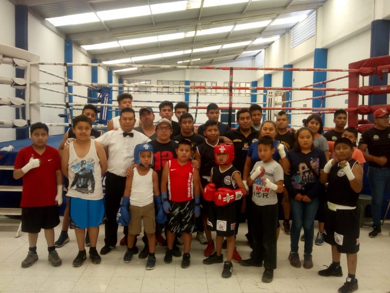 Buscan desarrollar el boxeo amateur en Puebla