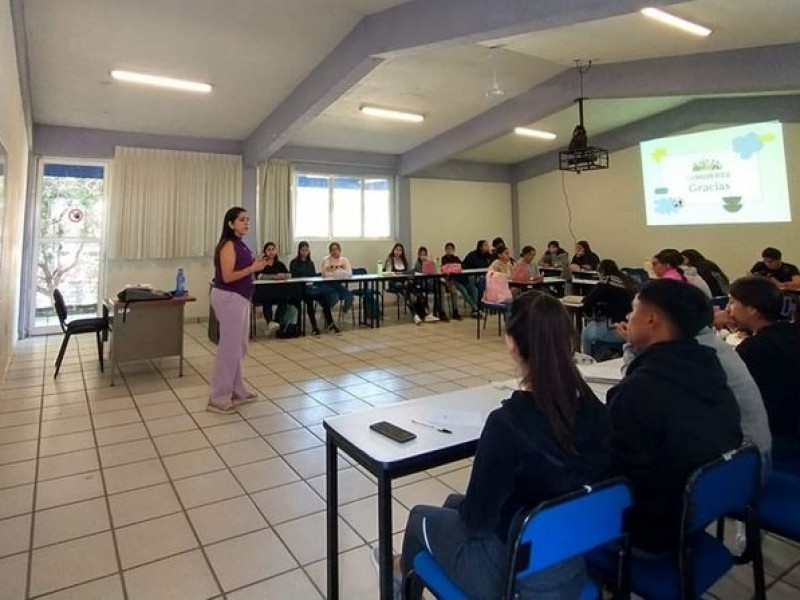 Buscan empoderar educativamente a mujeres zamoranas en situación vulnerable