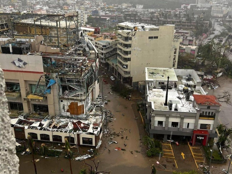Buscan en Guerrero a queretanos afectados por Huracán