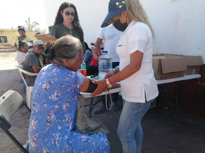 Buscan estabilizar enfermedades alteradas por impacto del huracán Roslyn