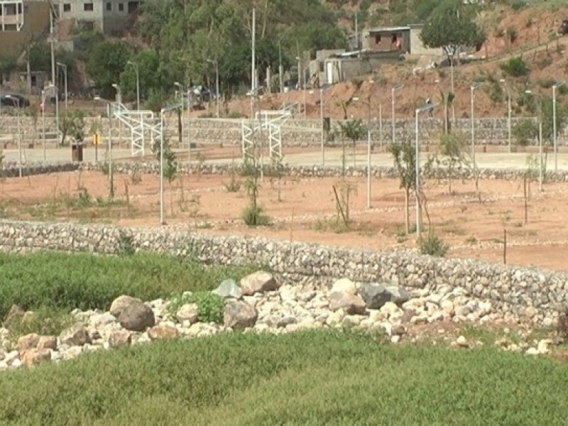 Buscan implementar más jardines con cosecha de agua de lluvia