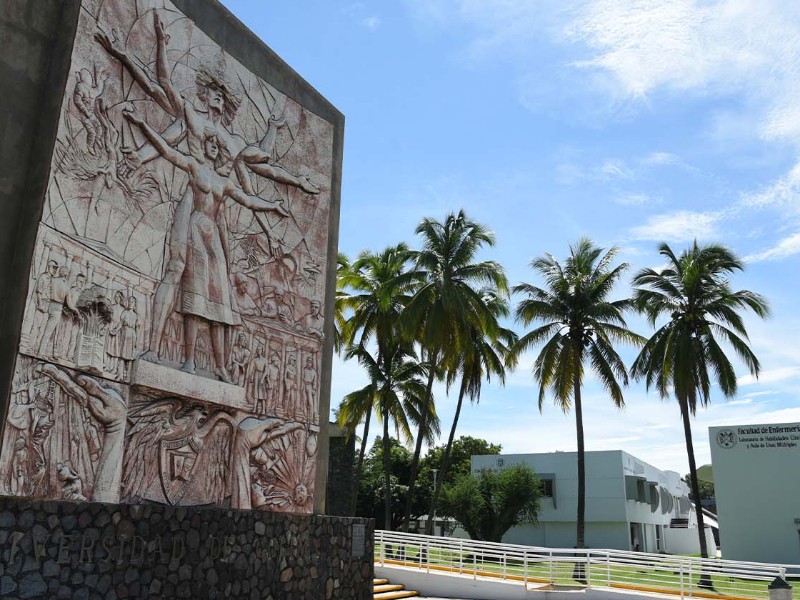 Buscan mayor presupuesto para Universidad de Colima