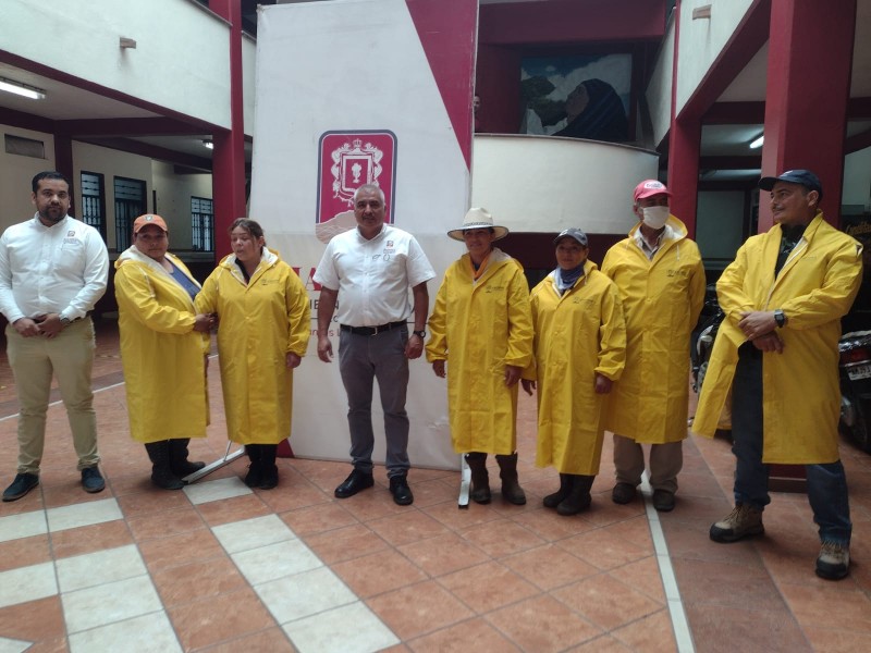 Buscan mejorar condiciones laborales de trabajadores municipales de Jacona