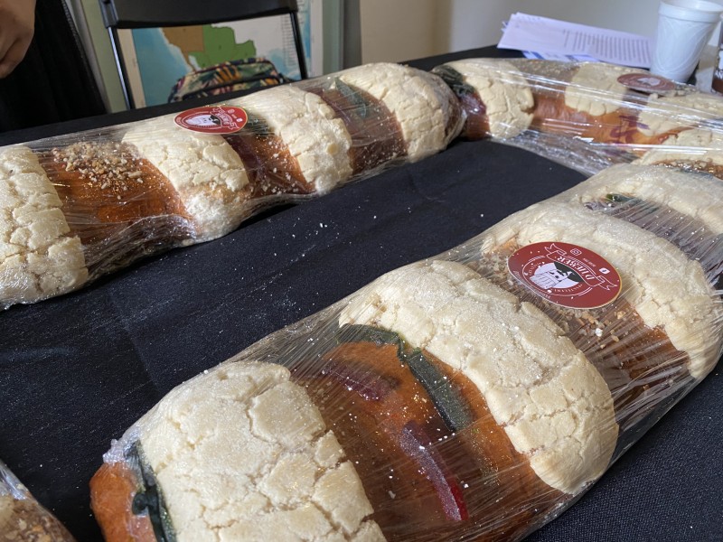 Buscan romper récord con monumental rosca de reyes en Xalapa