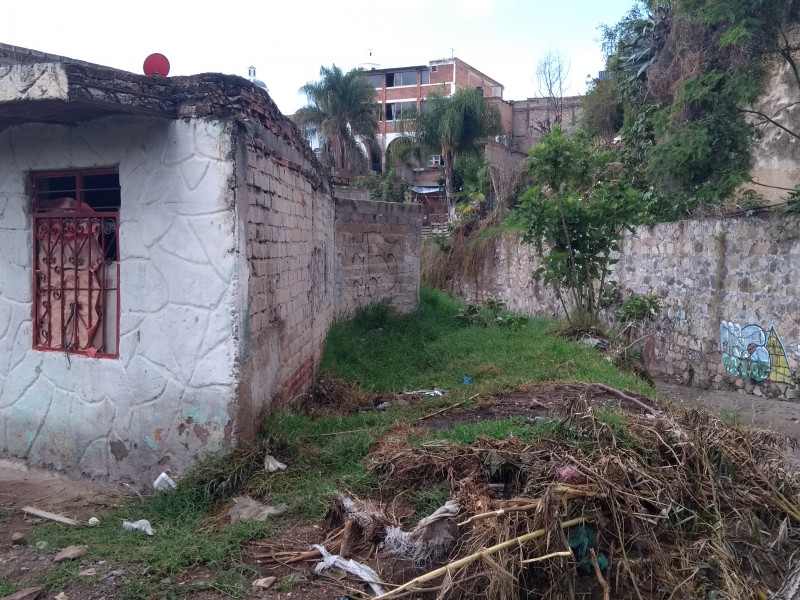 Buscarán casa vecinos del canal La Martinica