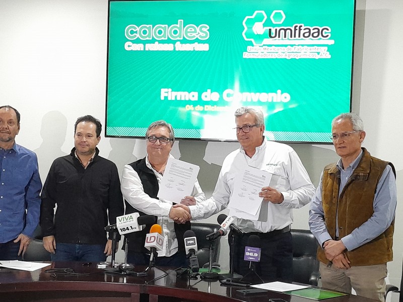 CAADES y UMFFAAC firman convenio de colaboración