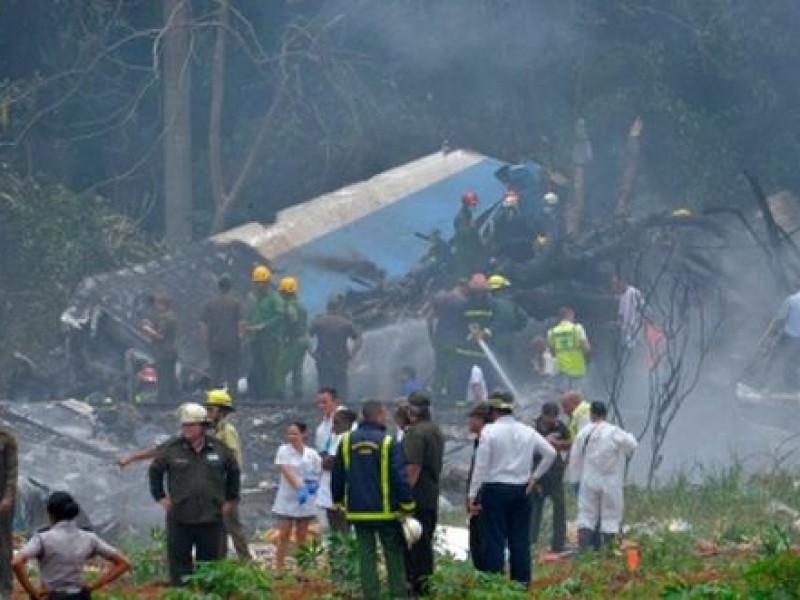 Cae avión con 104 pasajeros en la Habana