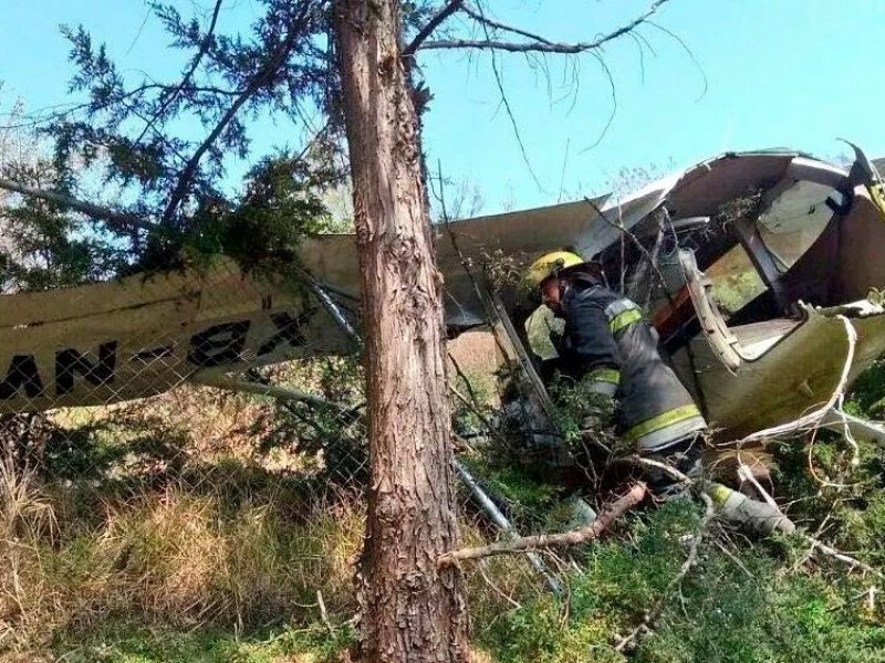 Cae avioneta en Atizapán