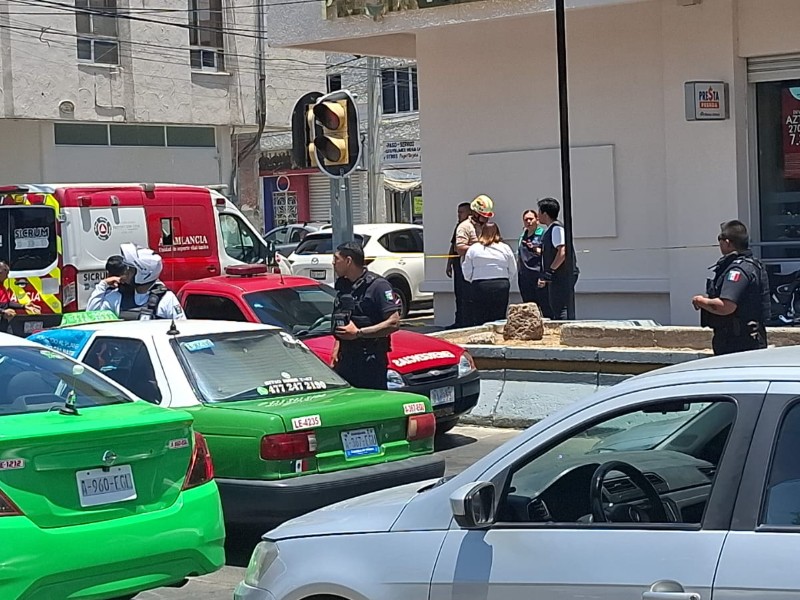 Cae elevador con cinco ocupantes hay tres personas graves