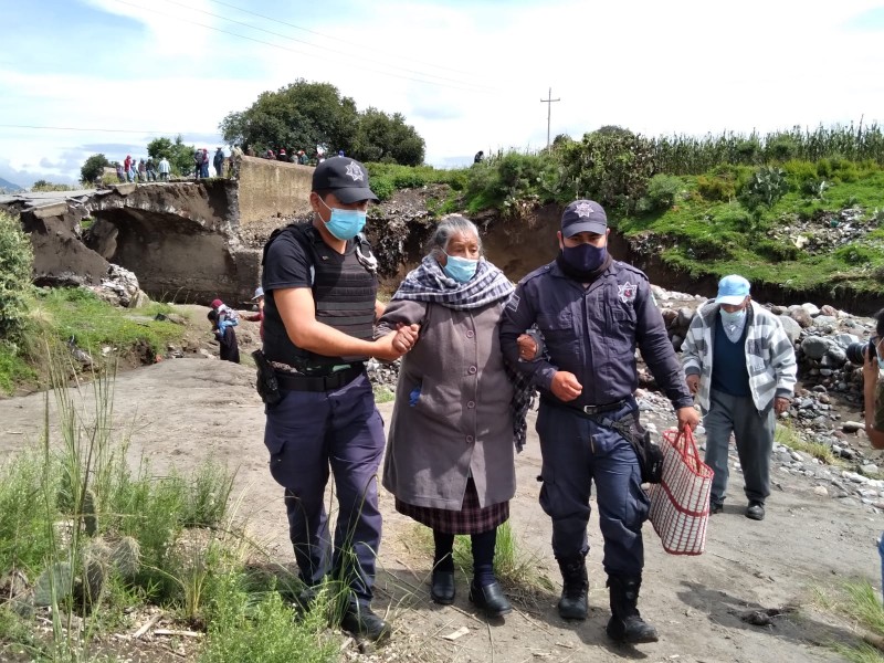 Cae puente en limites de Tlachichuca y Guadalupe Victoria