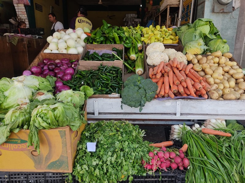 Cae un 30% las ventas en el mercado, señalan locatarios