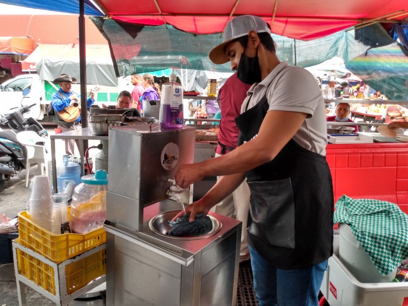 Caen ventas en mercado Hidalgo por restricciones sanitarias