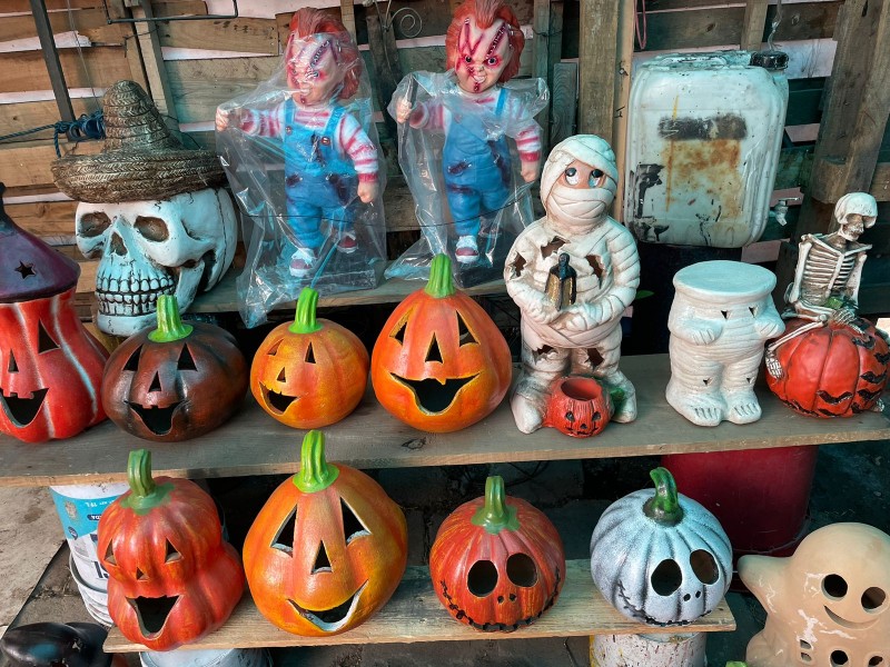 Calabazas visten la carretera México-Toluca