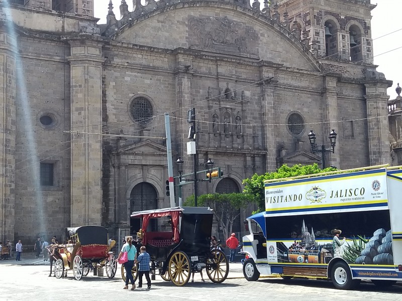 Calandrias eléctricas, nueva atracción turística de #GDL