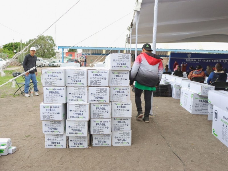 Calentadores Solares y Ruta Violeta benefician a habitantes de Corregidora