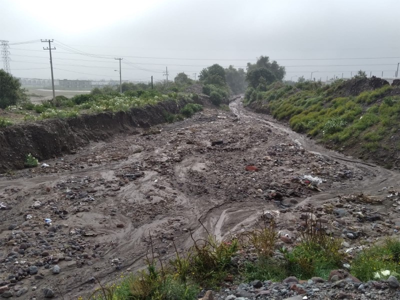 Calimaya inundado por lodo ante fuertes precipitaciones