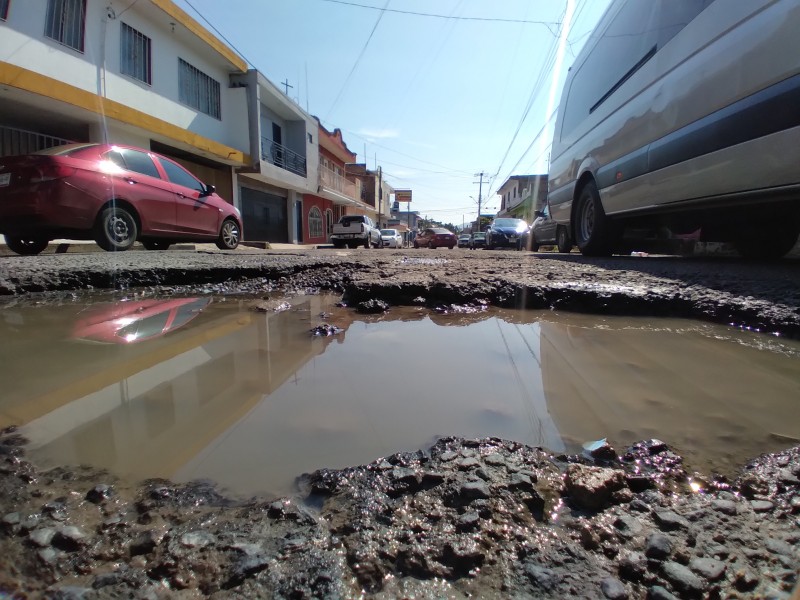Calle Vicente Guerrero otra vialidad destruida por trabajos incompletos