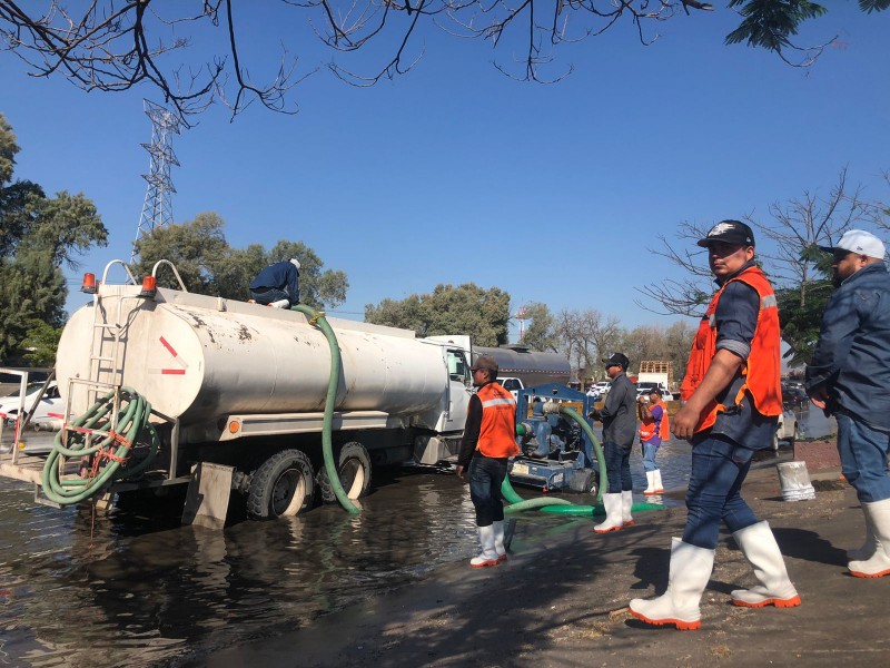 Calles anegadas e inundaciones dejaron las lluvias en Gómez Palacio