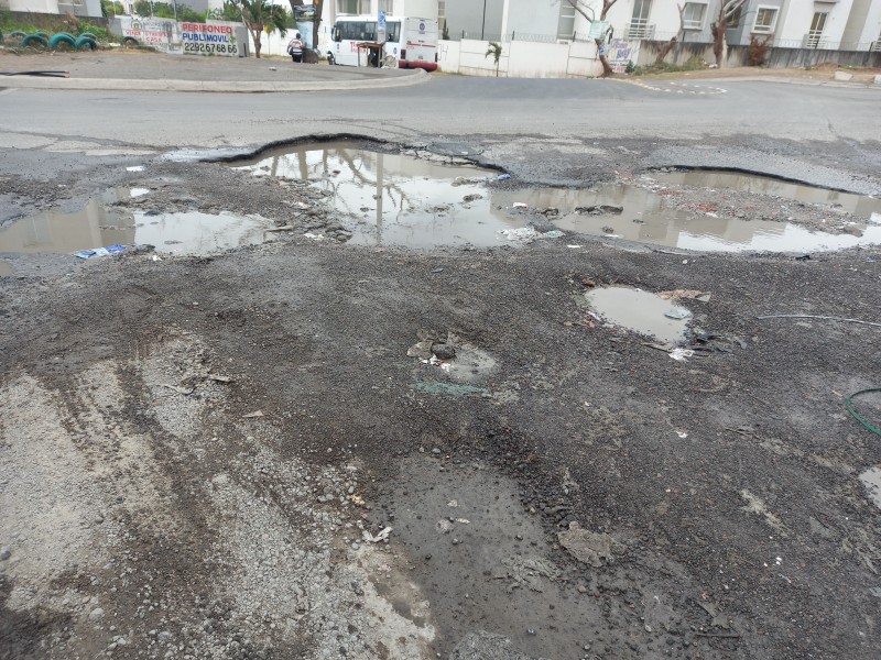 Calles de bosques de Río Medio destrozadas