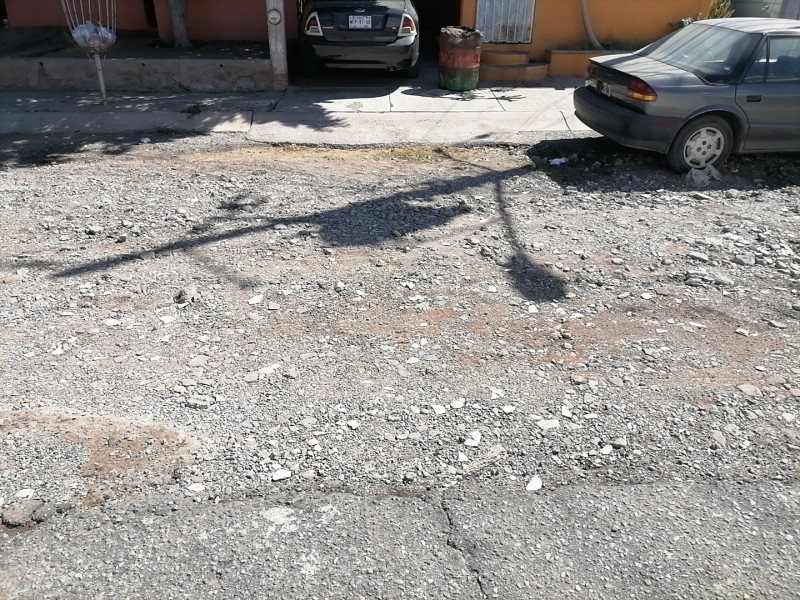 Calles en pesimas condiciones, desde años viven en el tierrero