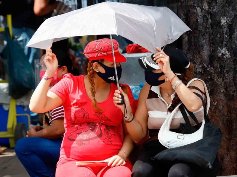 Calor afecta salud de ciudadanía