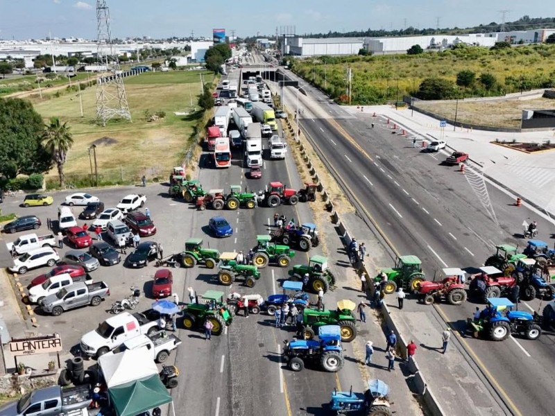 Transportistas se deslindan de próximos bloqueos en carreteras de Nayarit