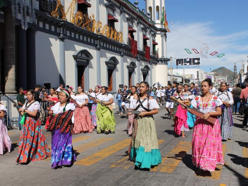 Cambiará de sentido desfile de la revolución en Tepic