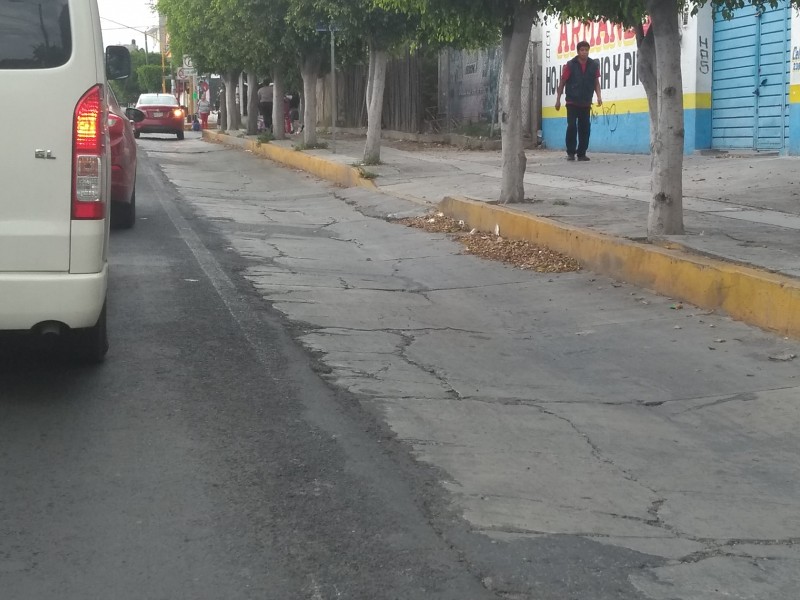 Cambio de autoridad complica bacheo