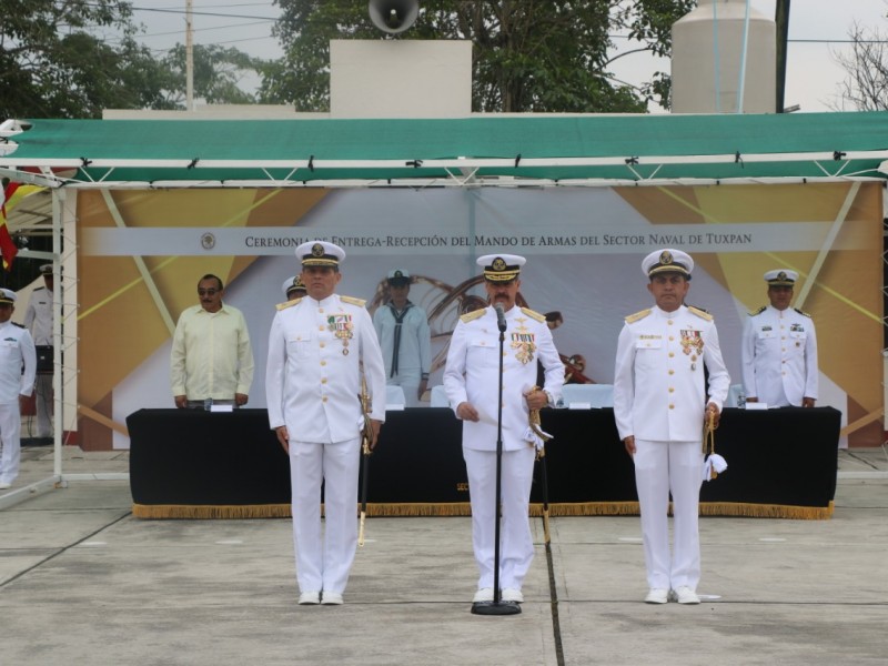 Cambio de Mando en el Sector Naval