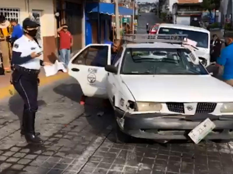 Cambio de turno retrasó atención en accidente vial