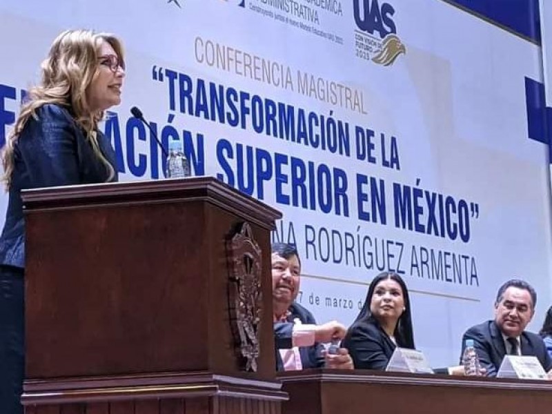 Cambios en la UAS deben proponerlos los universitarios: Carmen Rodríguez