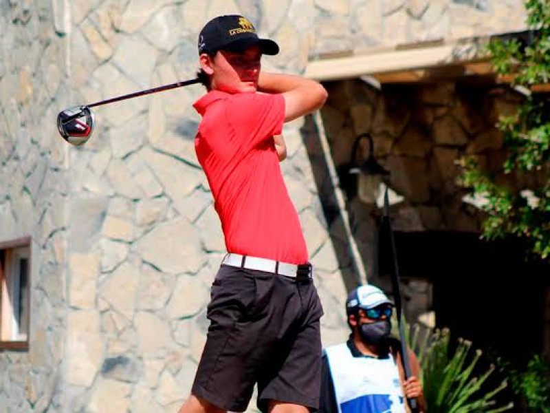 Camilo Mexsen campeón del Anual de Golf