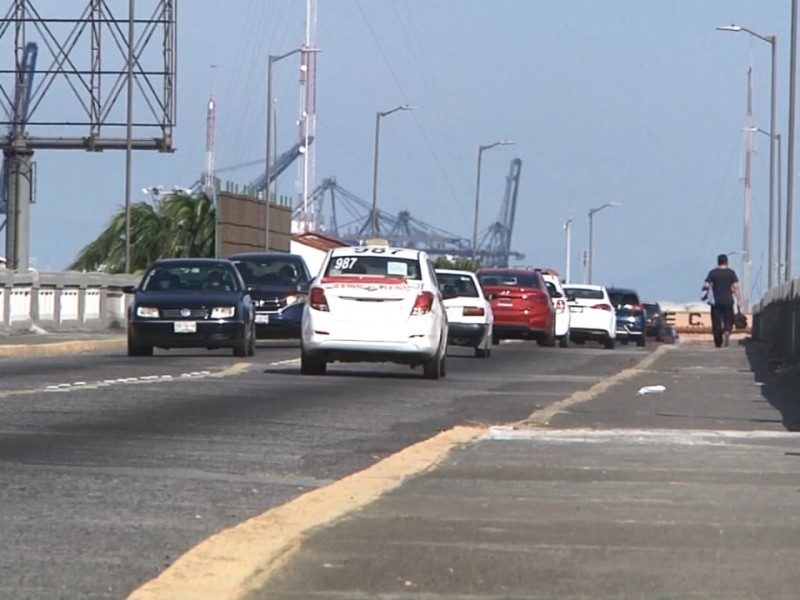 Camiones urbanos podrían volver a circular por el puente Morelos