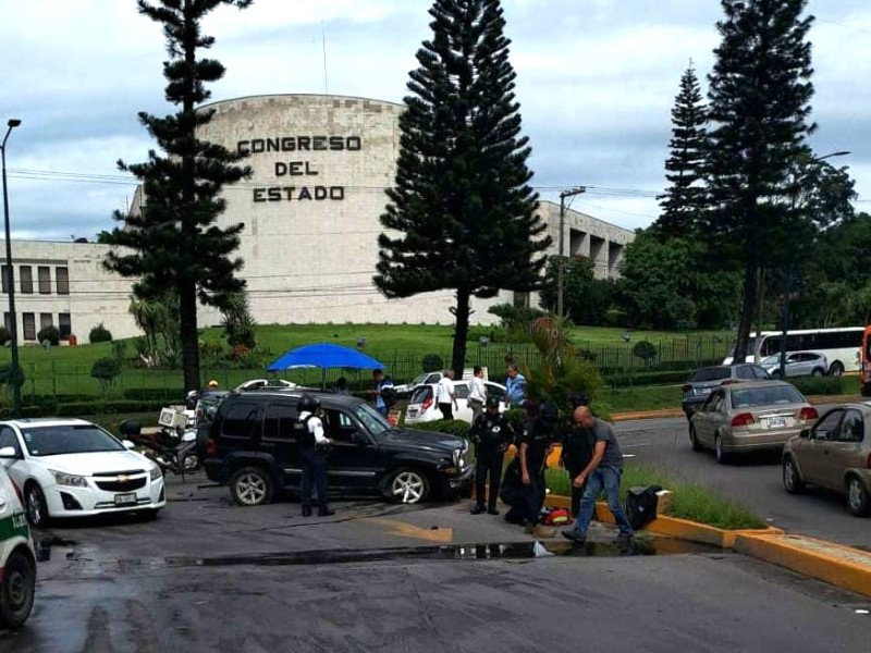 Camioneta protagoniza accidente en Lázaro Cárdenas