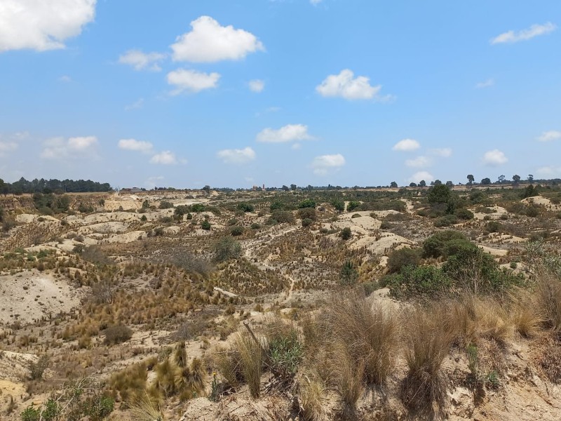 Campesinos de Totalco denuncian sequía, abandono y acaparamiento de pozos.
