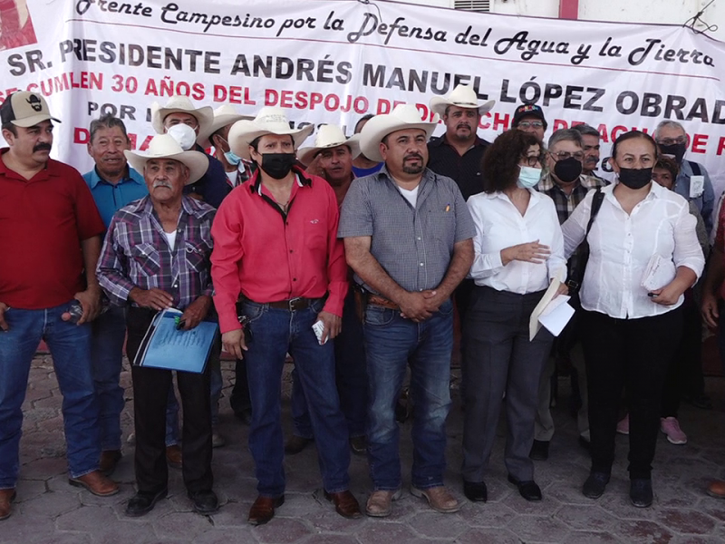 Campesinos denuncian 30 años del saqueo de agua