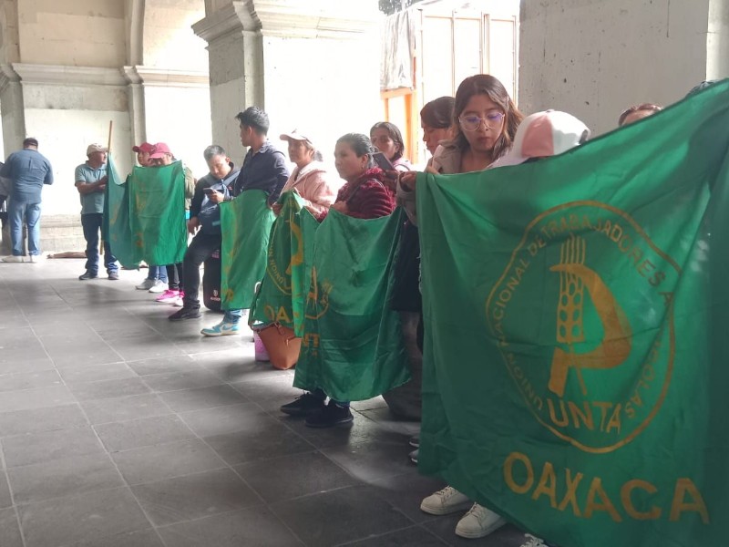 Campesinos protestan en Oaxaca, demandan respaldo y diálogo con el gobierno