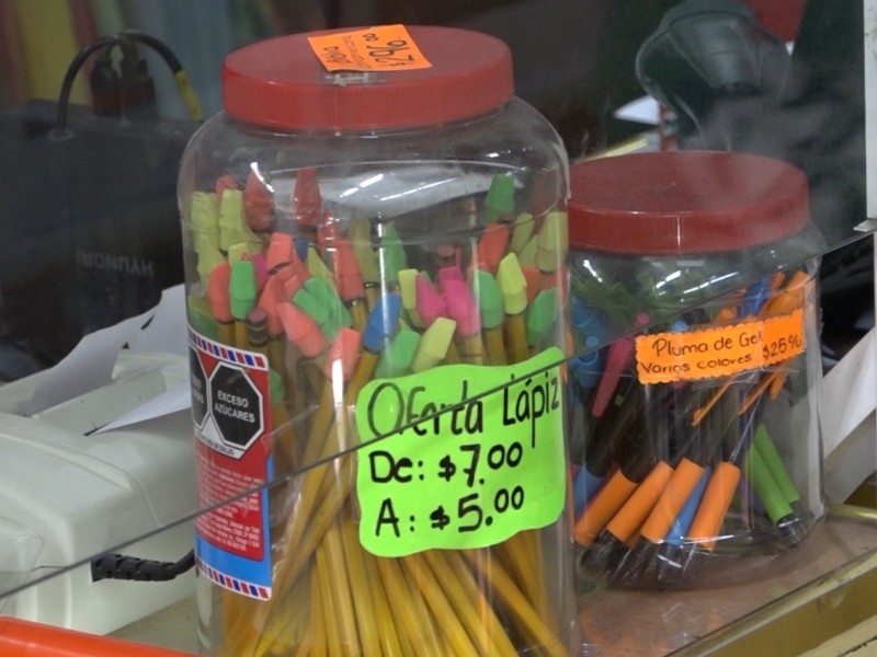 CANACO León llama a adquirir útiles escolares de marcas mexicanas